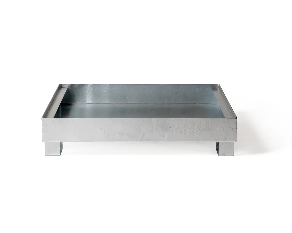 Auffangwanne aus Stahl für 4 × 200 l Fässer, quadratisch, ohne Gitterrost, unterfahrbar, verzinkt.